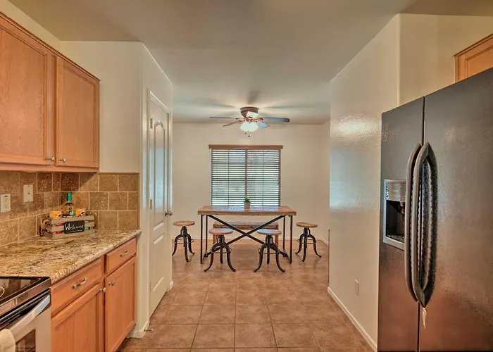 2 Mi To Ballpark! 'desert House' Holiday home *