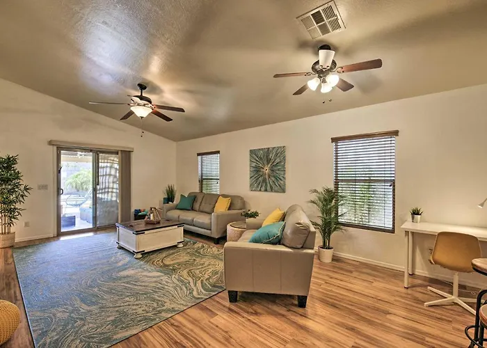 2 Mi To Ballpark! 'desert House' Holiday home *