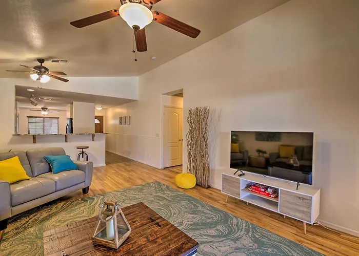 2 Mi To Ballpark! 'desert House' Holiday home